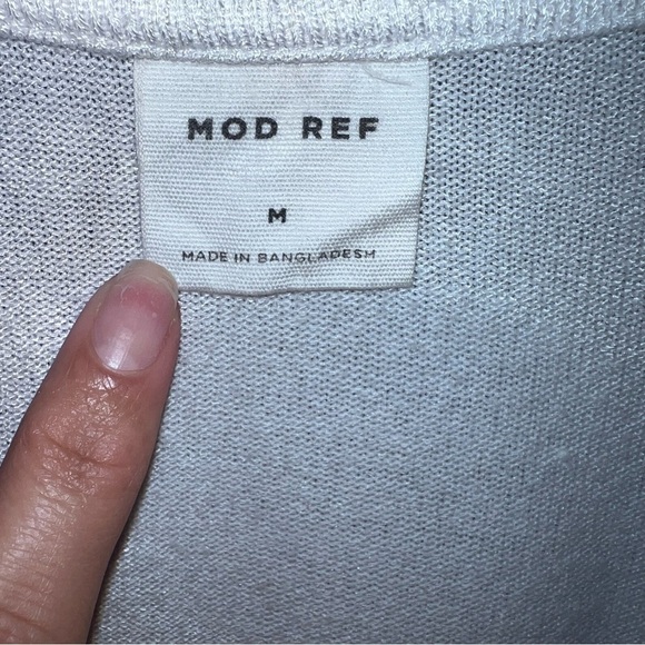 Mod Ref Shirt Women's color:White Size : M minimalist,casual vacation vibes - Picture 8 of 9